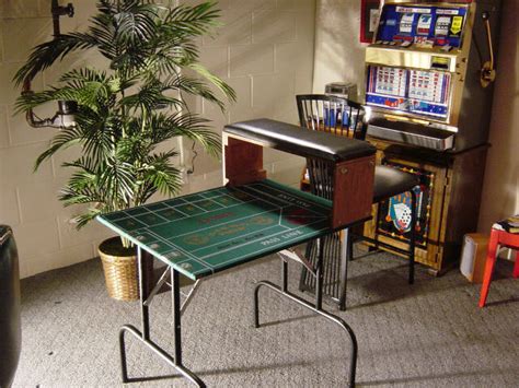 craps throwing station